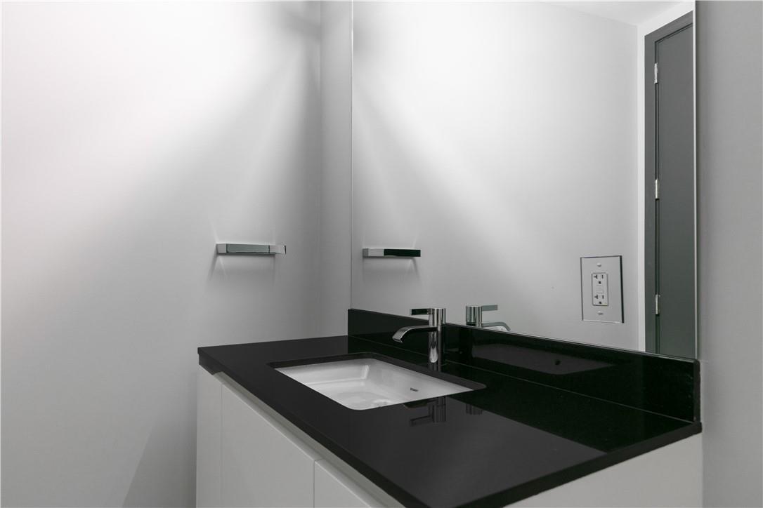 PORSCHE DESIGN TOWER - Residential