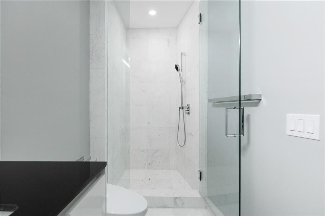 PORSCHE DESIGN TOWER - Residential