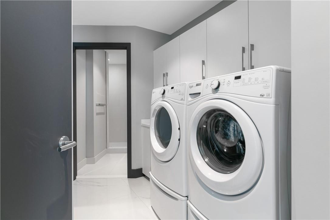 PORSCHE DESIGN TOWER - Residential