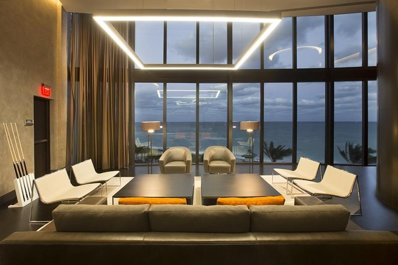 PORSCHE DESIGN TOWER - Residential