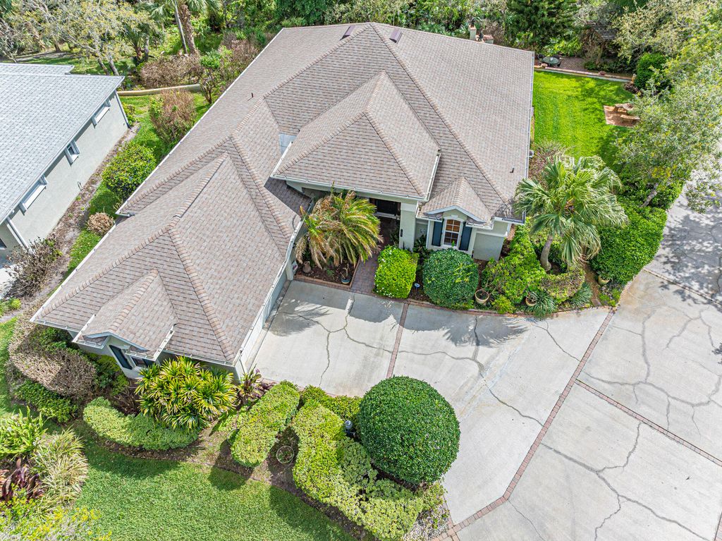 Photo of 709 Brush Foot Drive, Sebastian, FL 32958 (MLS # B26011297)