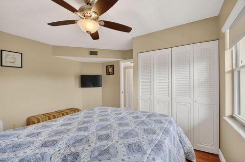 Tiny photo for 3871 Via Poinciana #404, Lake Worth, FL 33467 (MLS # R11159520)