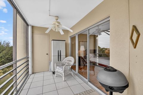 Tiny photo for 3871 Via Poinciana #404, Lake Worth, FL 33467 (MLS # R11159520)