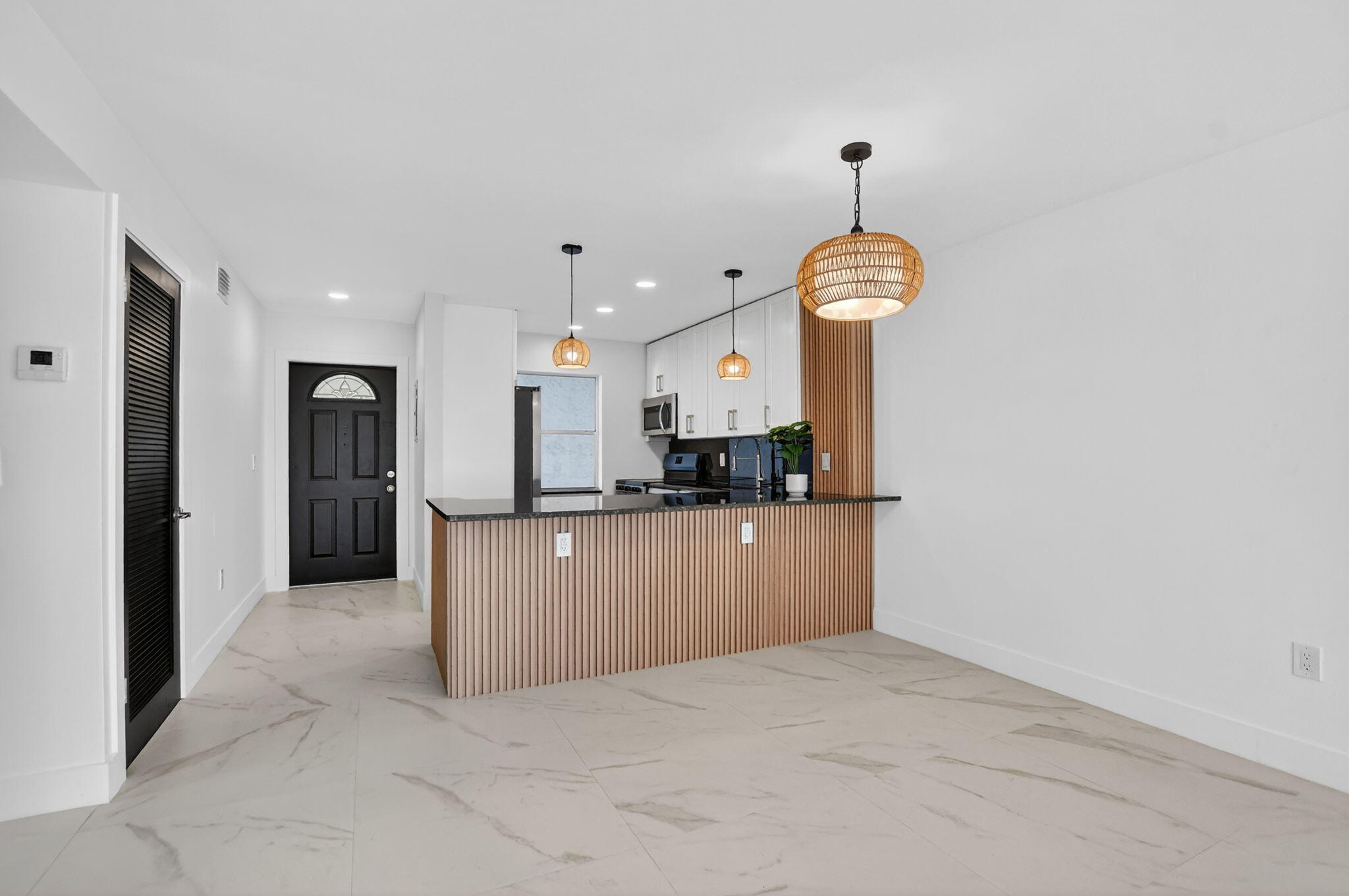 SANDALFOOT SOUTH ONE CONDO PT OF LTS 12, 33 AND 34 - Residential