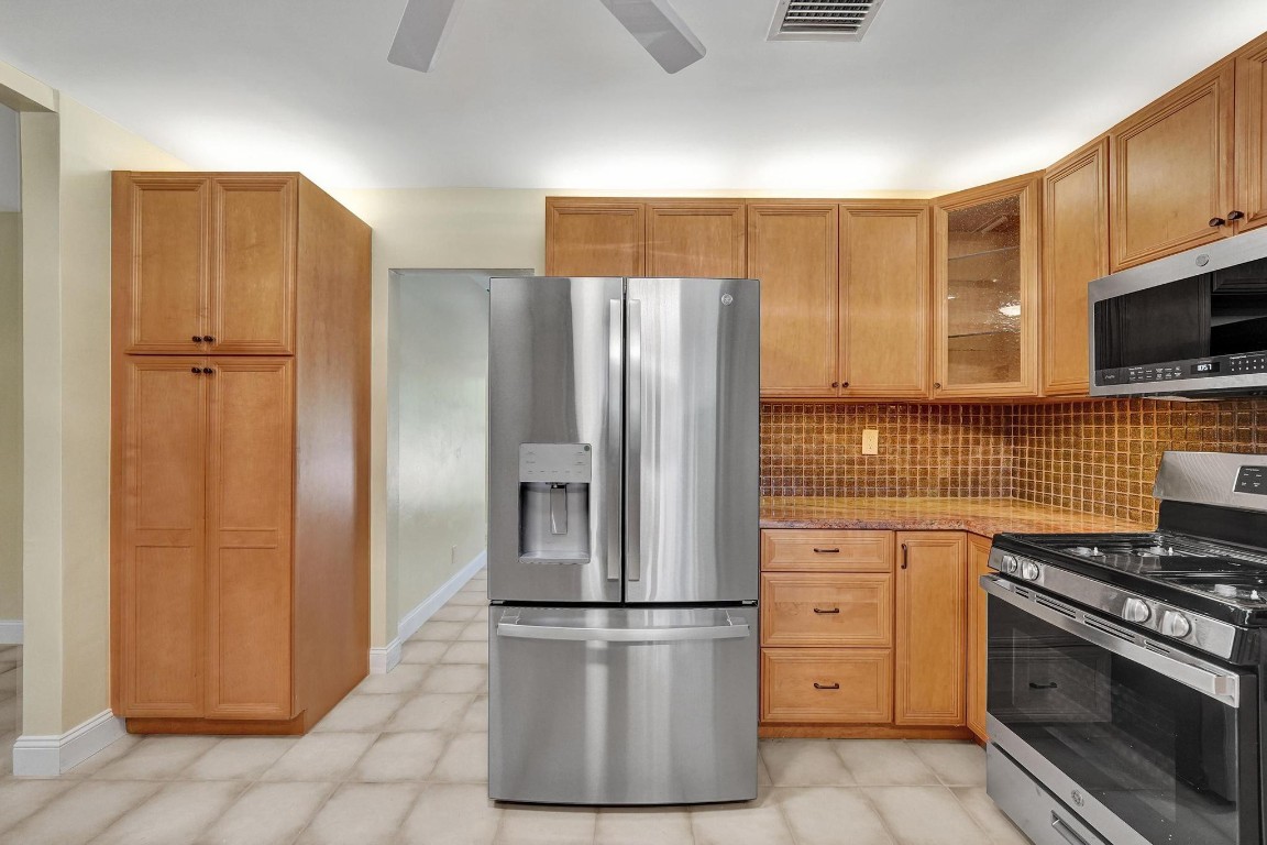 Plantation Park Lakesites - Residential