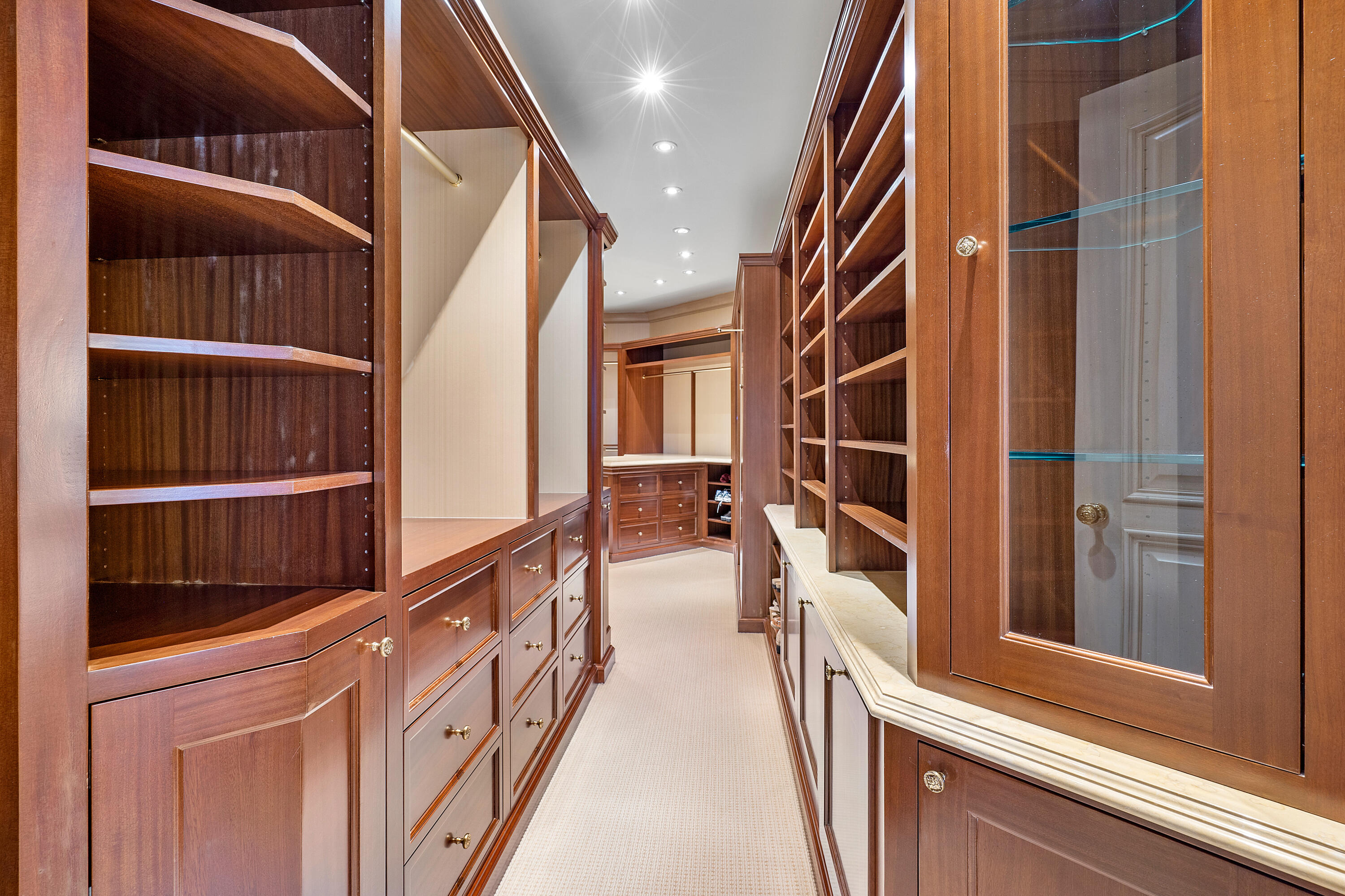 SANCTUARY - Residential