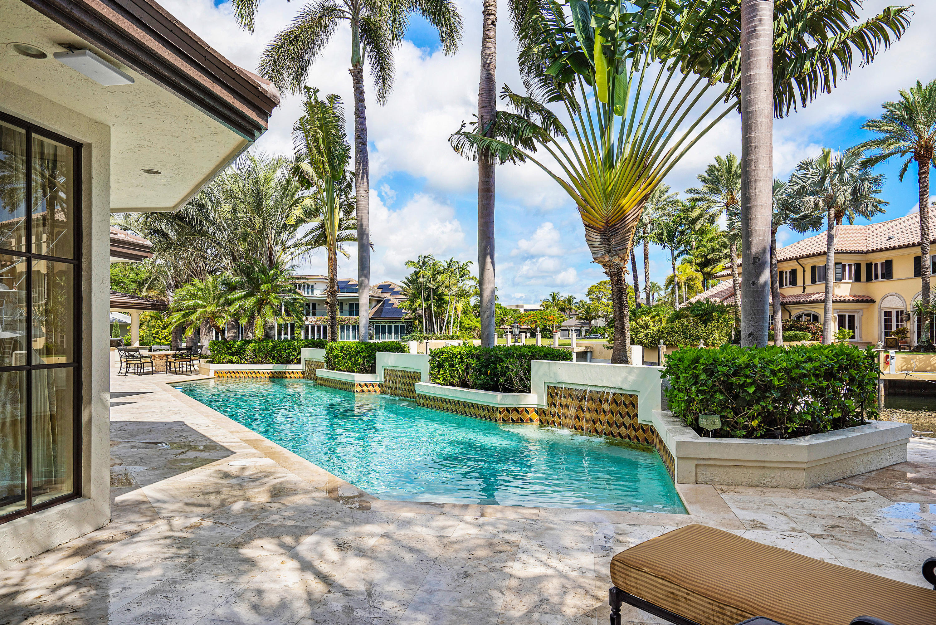 SANCTUARY - Residential