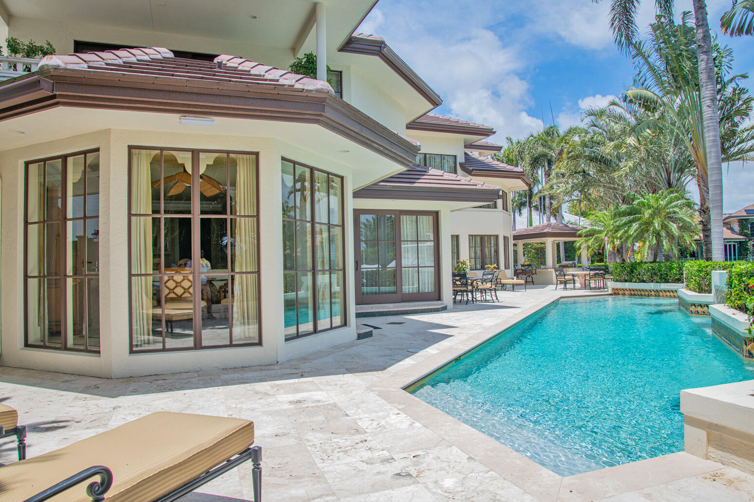 SANCTUARY - Residential