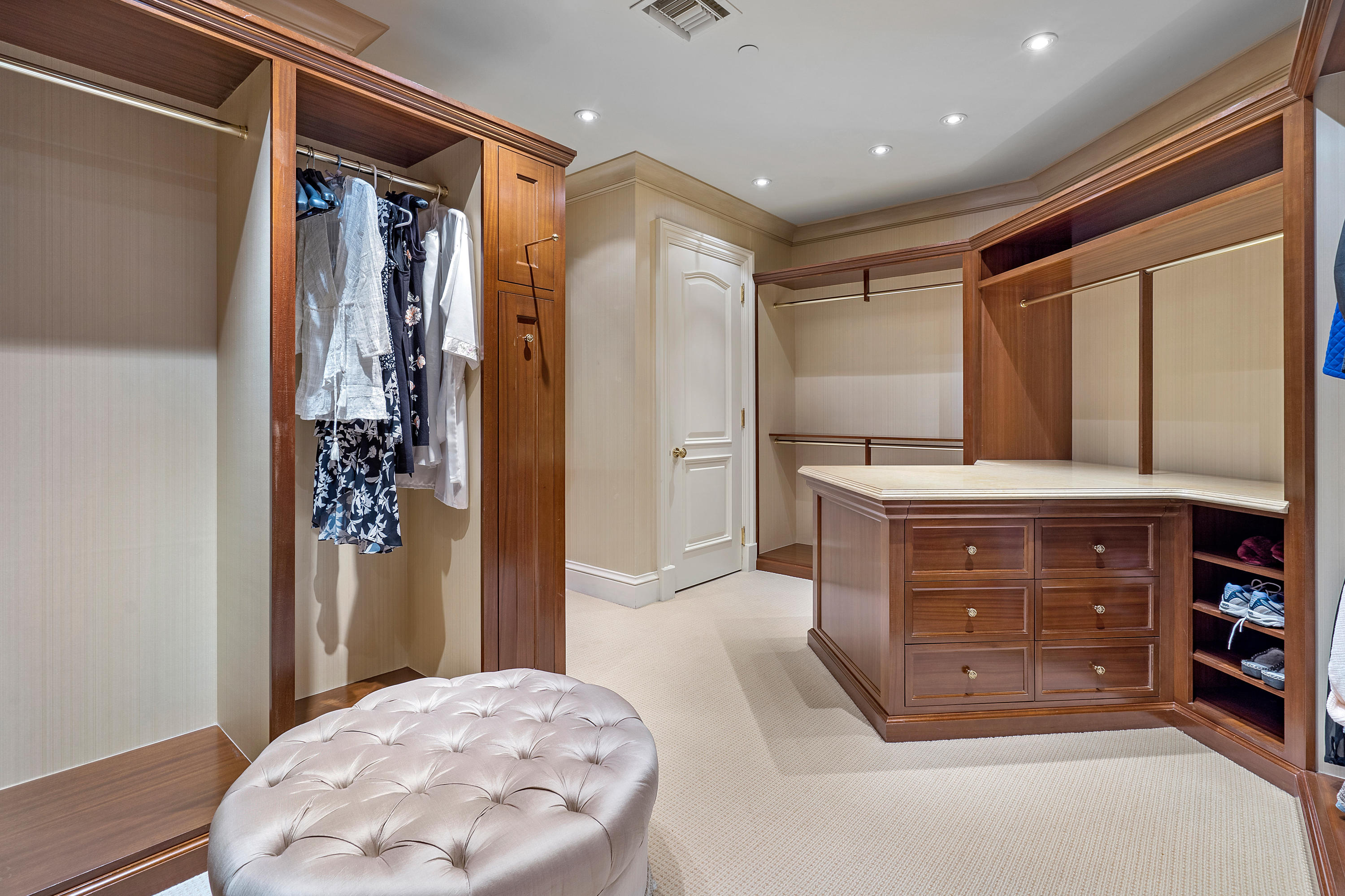 SANCTUARY - Residential