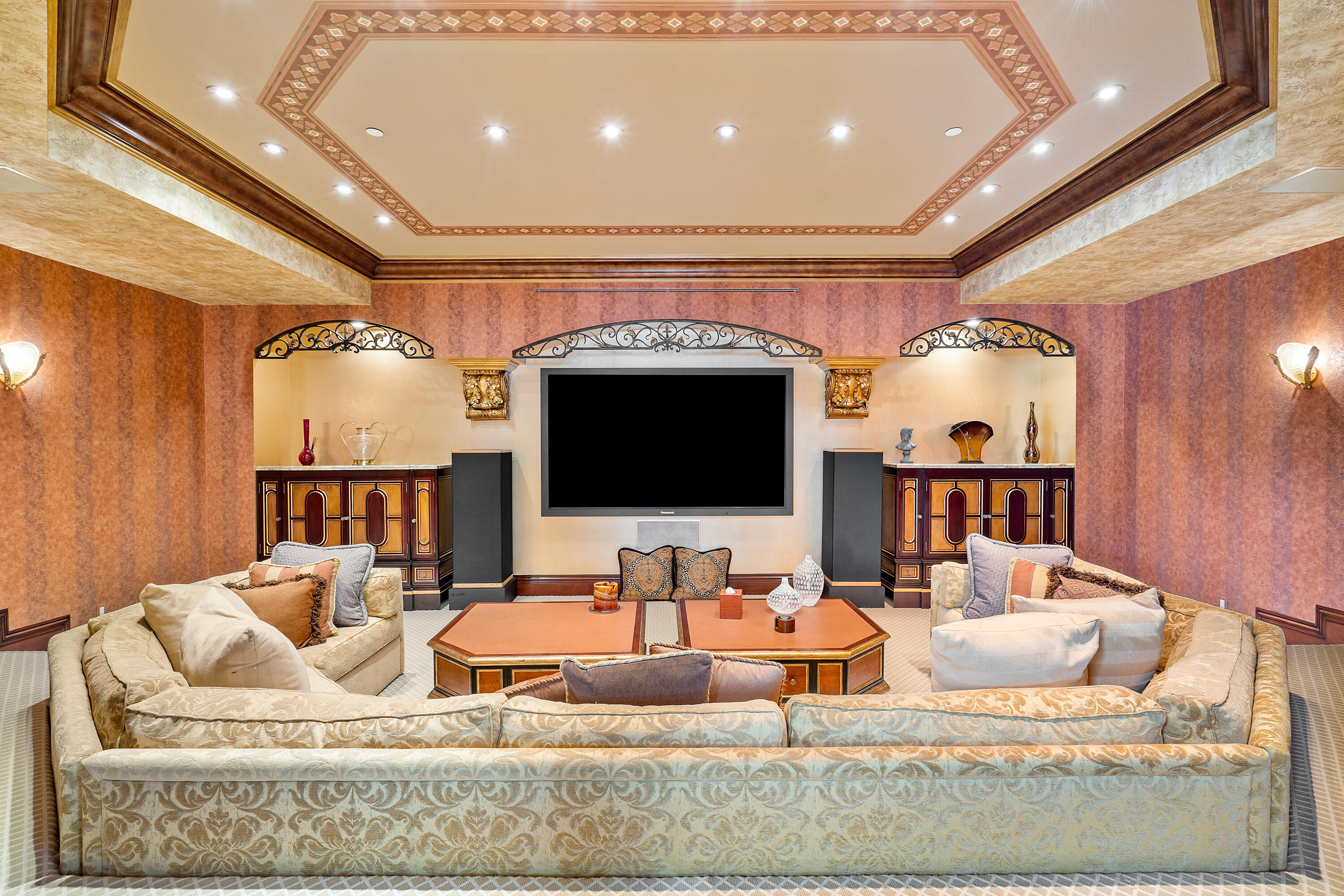 SANCTUARY - Residential