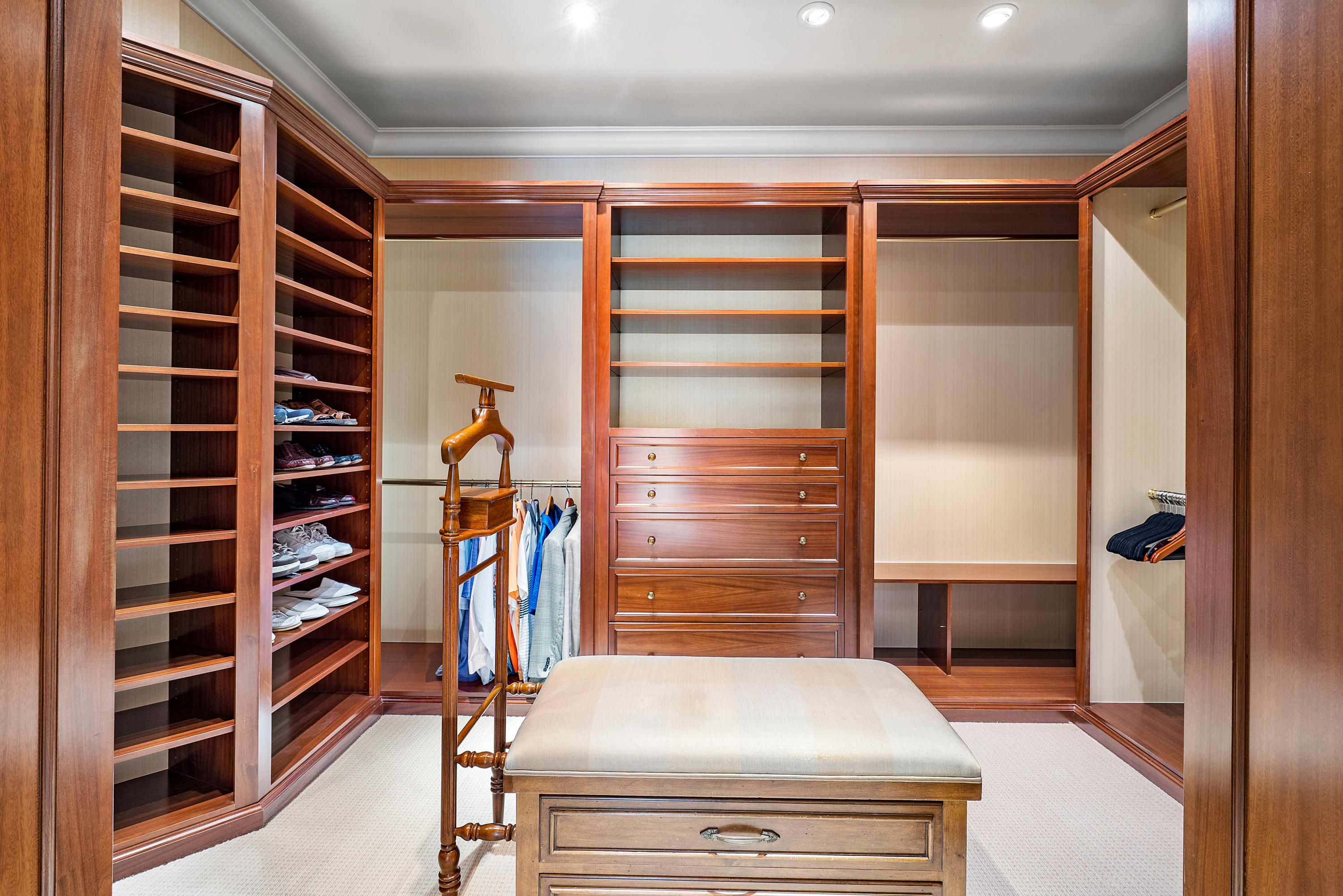 SANCTUARY - Residential