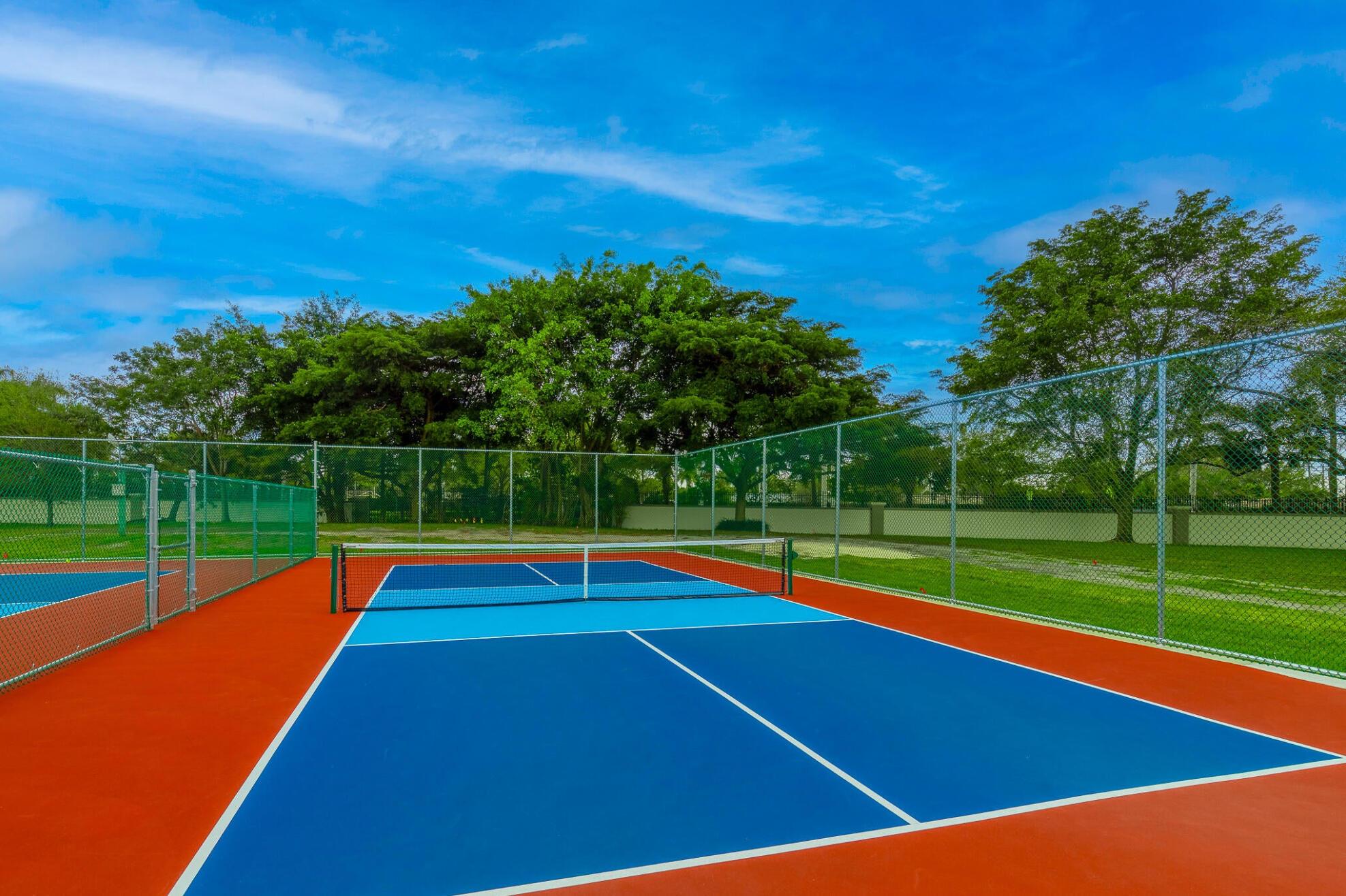 NASSAU VILLAGE WYNMOOR CO - Residential