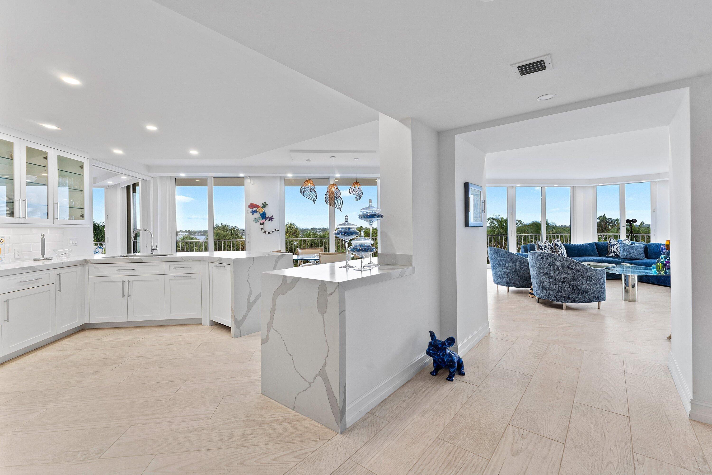 2000 S OCEAN Boulevard 204S