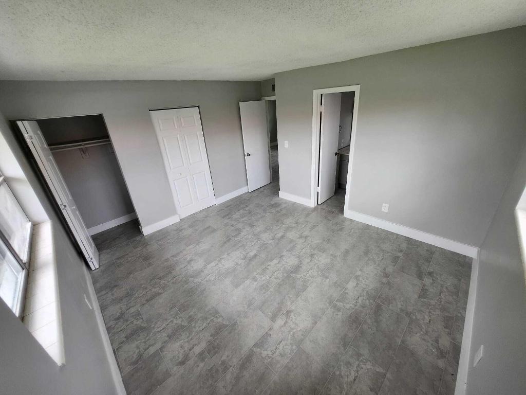 SILVER PALMS CONDO - Residential Lease