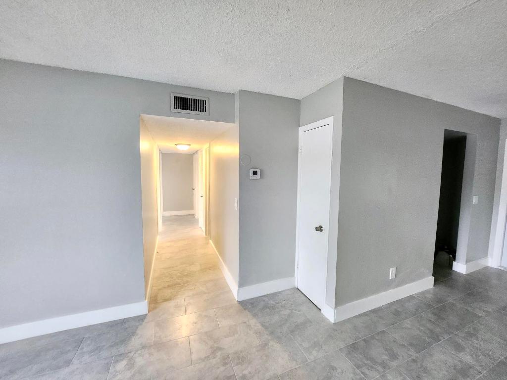 SILVER PALMS CONDO - Residential Lease