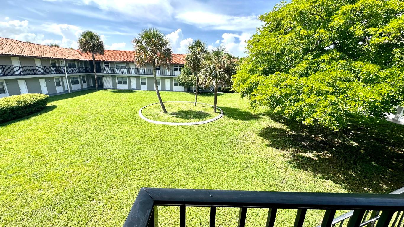 SILVER PALMS CONDO - Residential Lease