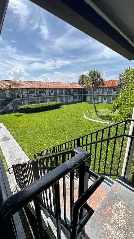 SILVER PALMS CONDO - Residential Lease