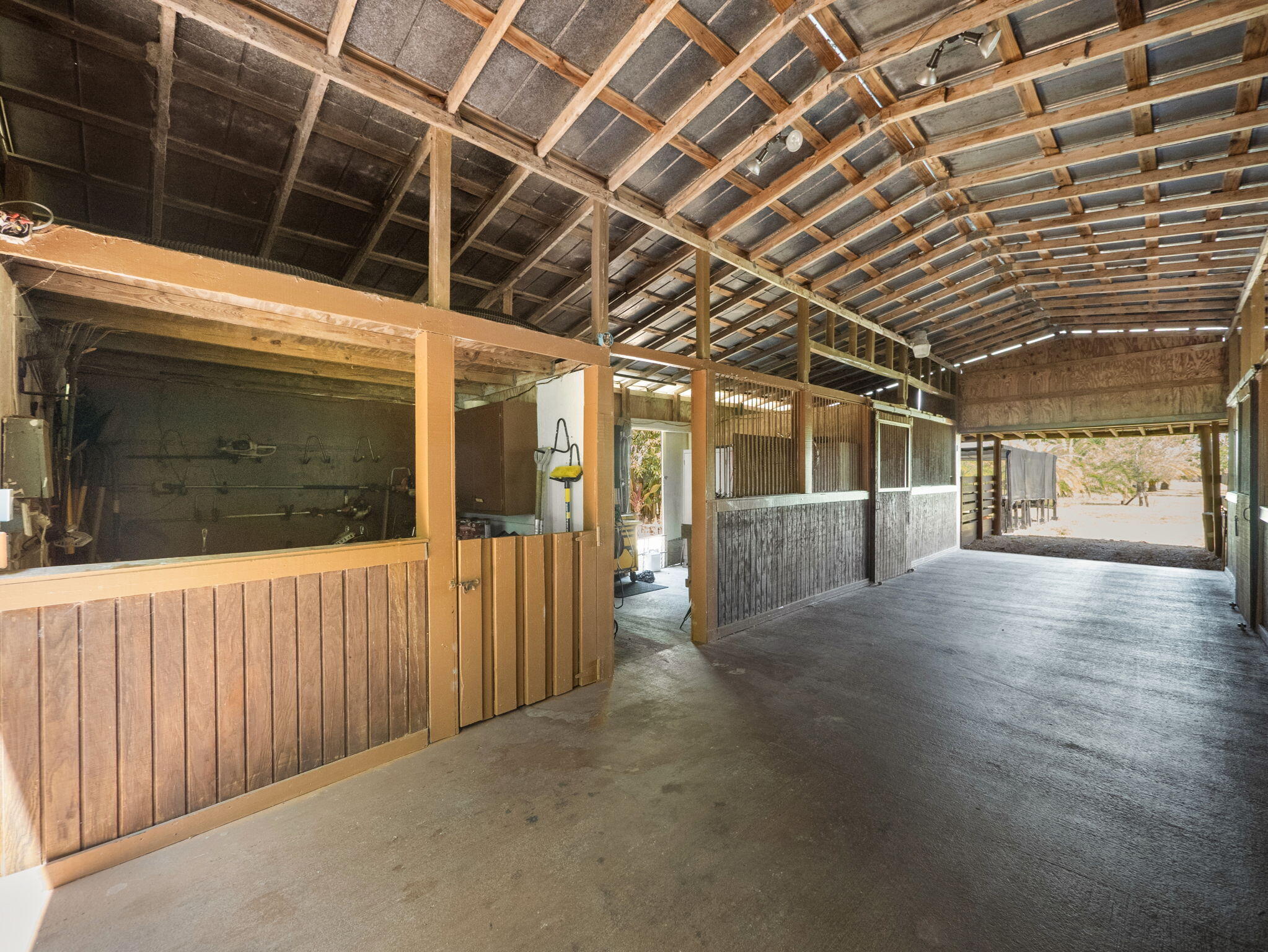 METES AND BOUNDS - Residential