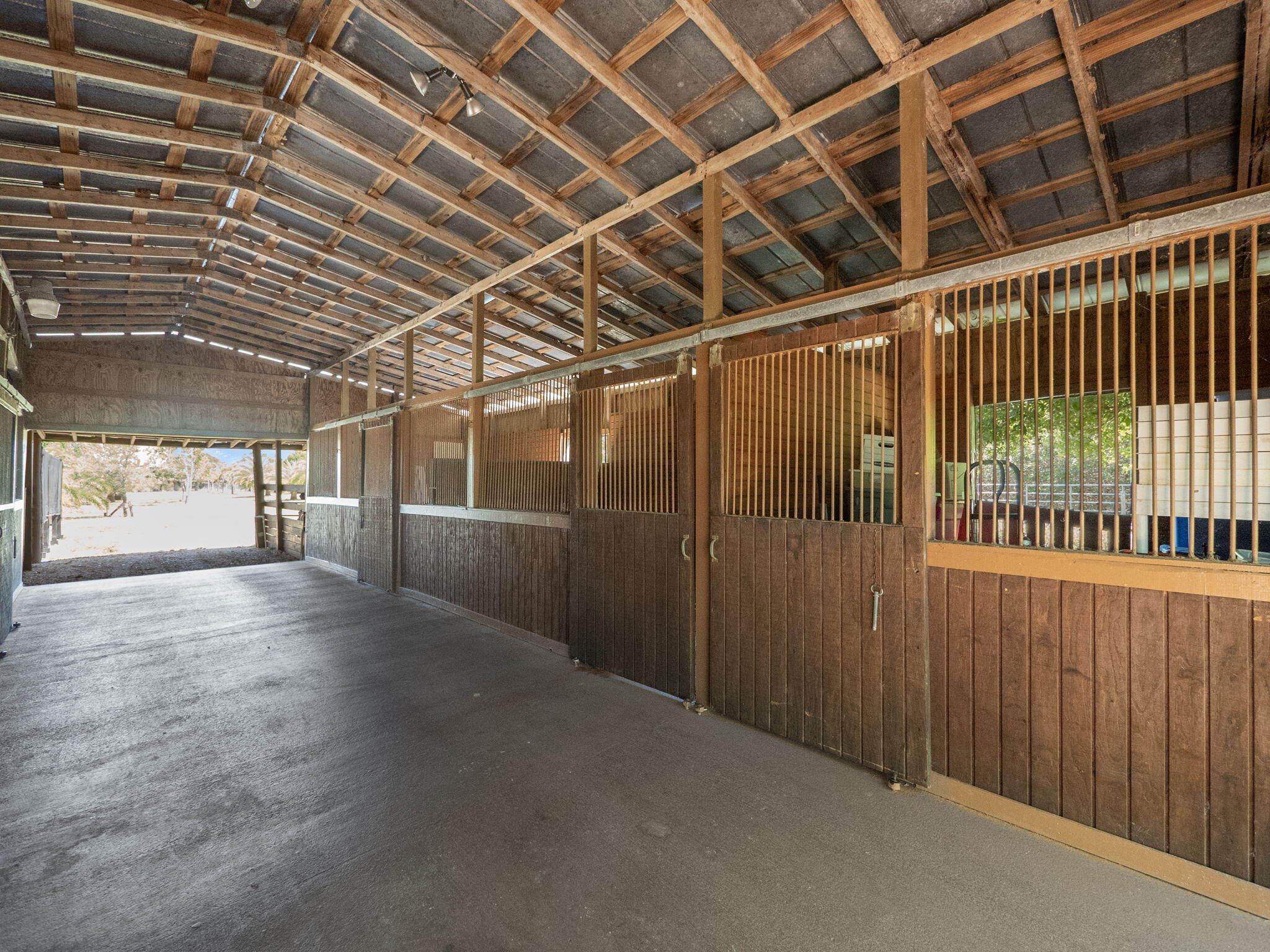 METES AND BOUNDS - Residential