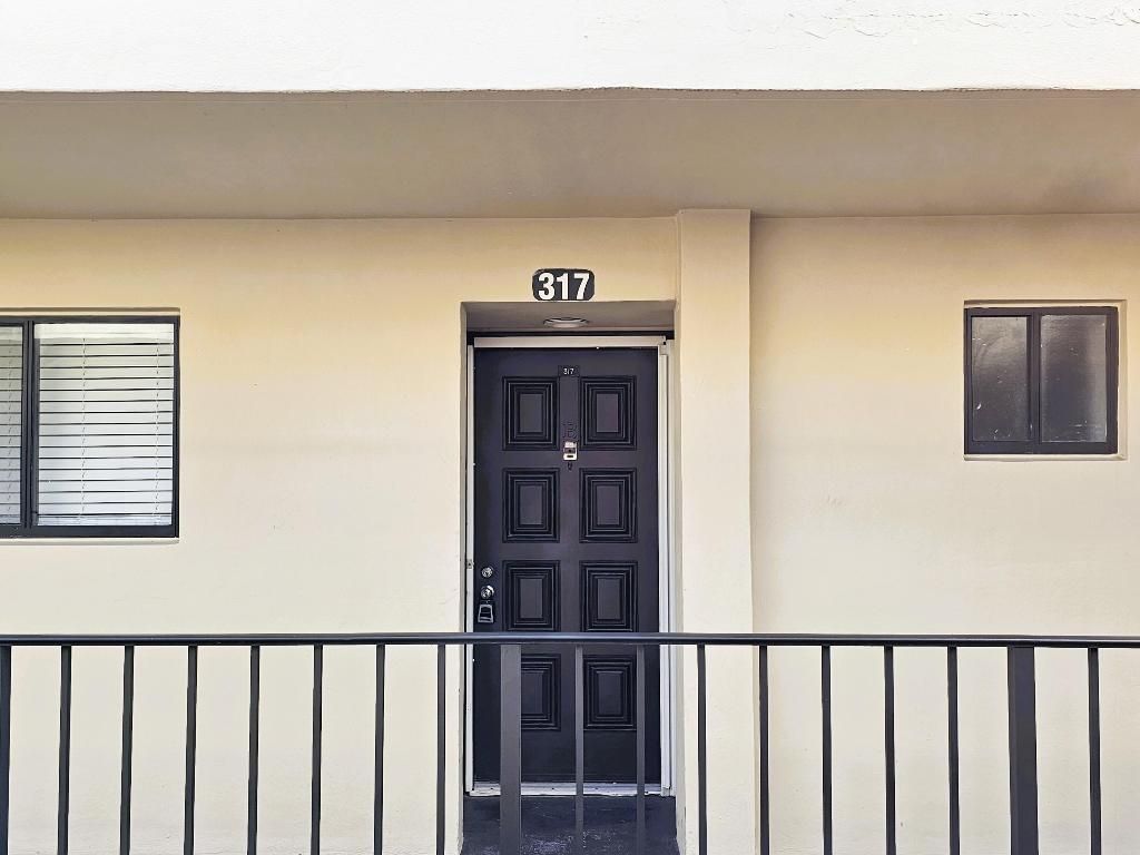 Photo of 5220 Las Verdes Circle #317, Delray Beach, FL 33484 (MLS # R11157005)