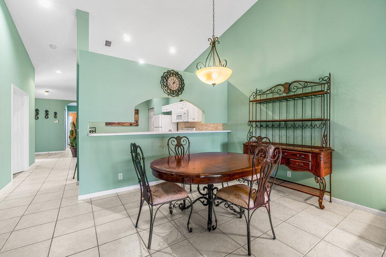 LAKESHORE NORTH - Residential Lease