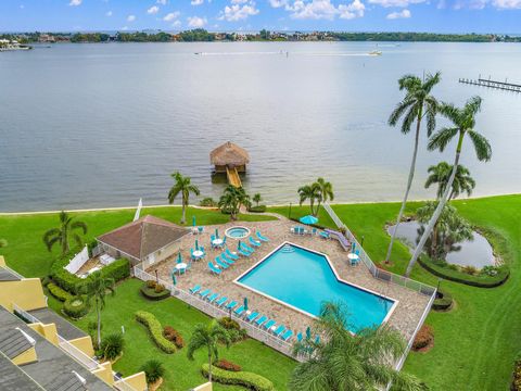 155 N Lakeshore Drive Hypoluxo FL 33462