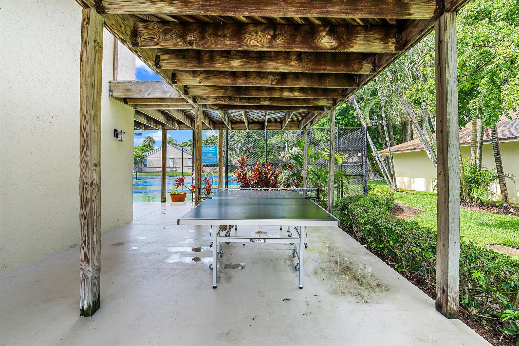 LAKESHORE NORTH - Residential Lease