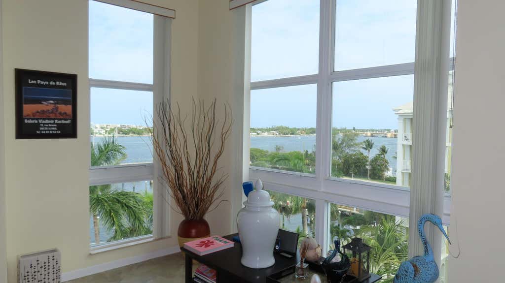 Photo of 806 E WINDWARD Way #604, Lantana, FL 33462 (MLS # B26067210)