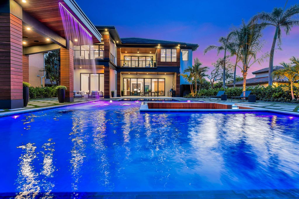 Photo of 416 S Lake Drive, Lantana, FL 33462 (MLS # R11160315)