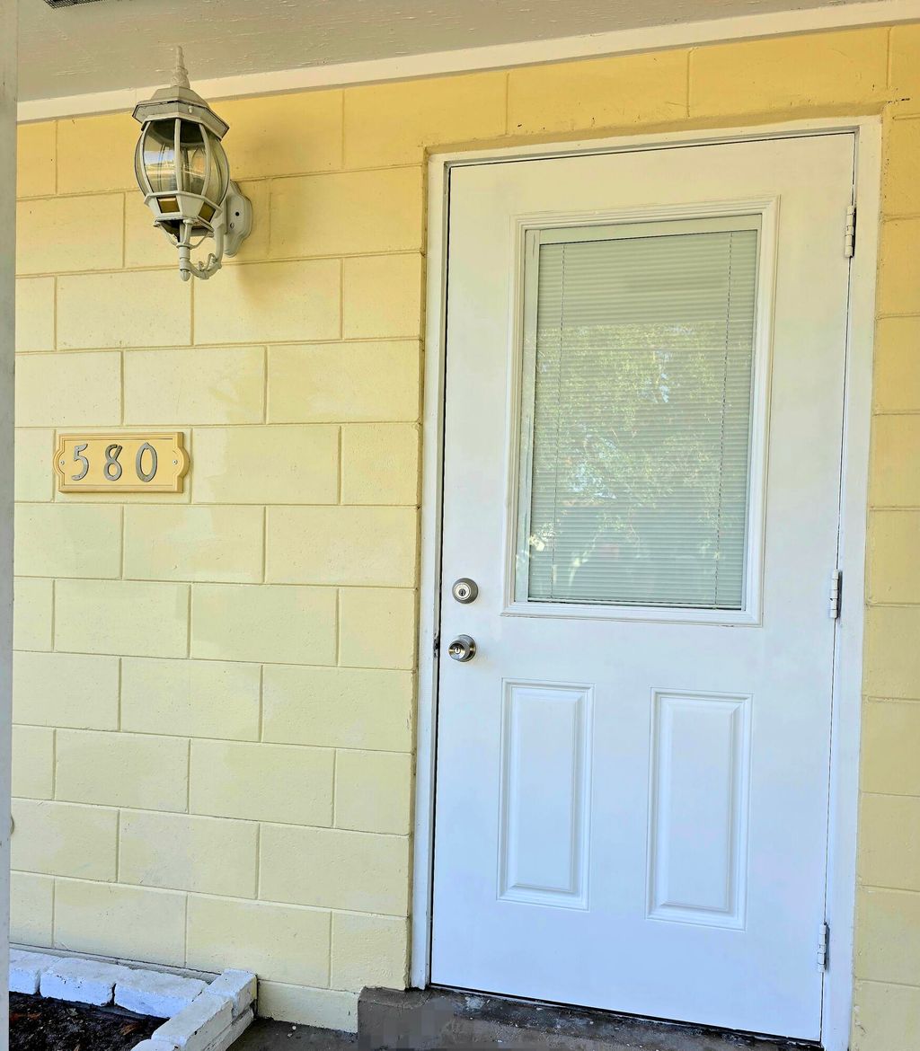 Photo of 580 Wendell Road, Fort Pierce, FL 34950 (MLS # B26042611)