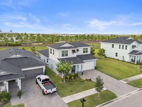 A home in Loxahatchee