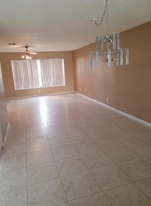 Village Blue Lake Condo - Residential