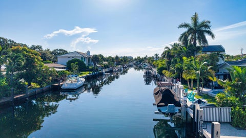 Tiny photo for 2441 NE 48th Court, Lighthouse Point, FL 33064 (MLS # B26051272)
