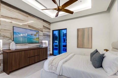 Tiny photo for 2441 NE 48th Court, Lighthouse Point, FL 33064 (MLS # B26051272)