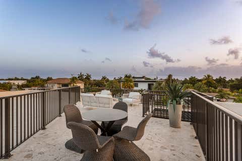 Tiny photo for 2441 NE 48th Court, Lighthouse Point, FL 33064 (MLS # B26051272)