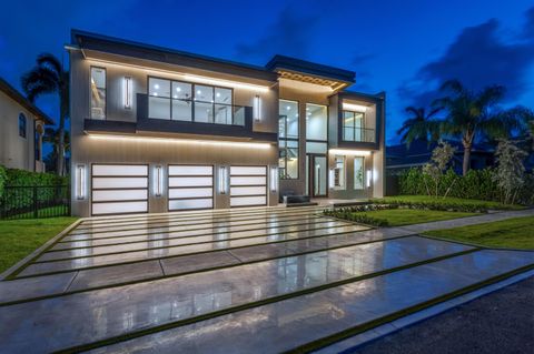Tiny photo for 2441 NE 48th Court, Lighthouse Point, FL 33064 (MLS # B26051272)
