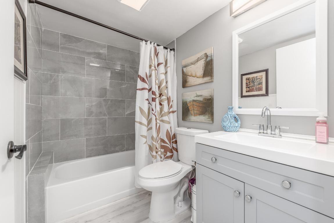 JENSEN BEACH CLUB CONDO - Residential