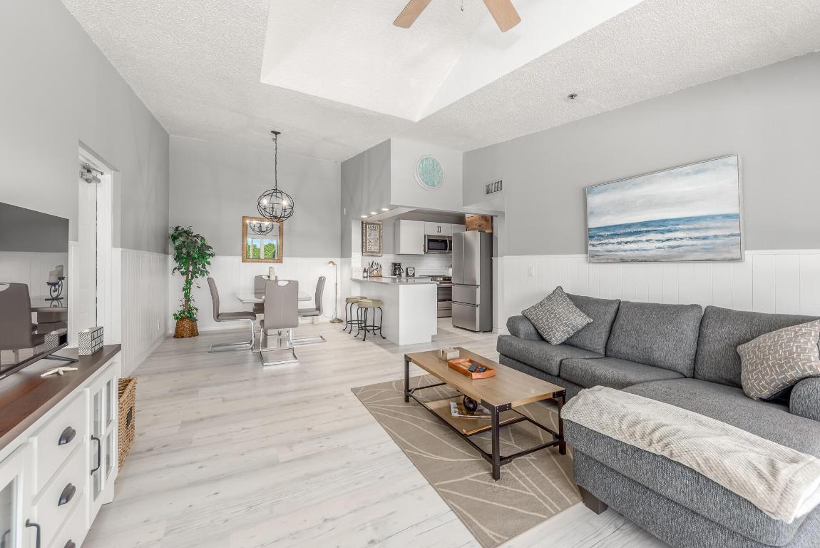 JENSEN BEACH CLUB CONDO - Residential