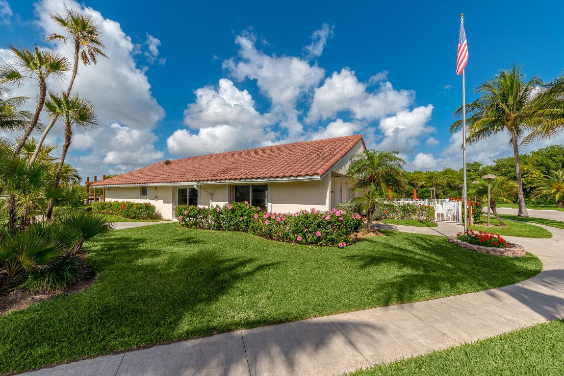 JENSEN BEACH CLUB CONDO - Residential