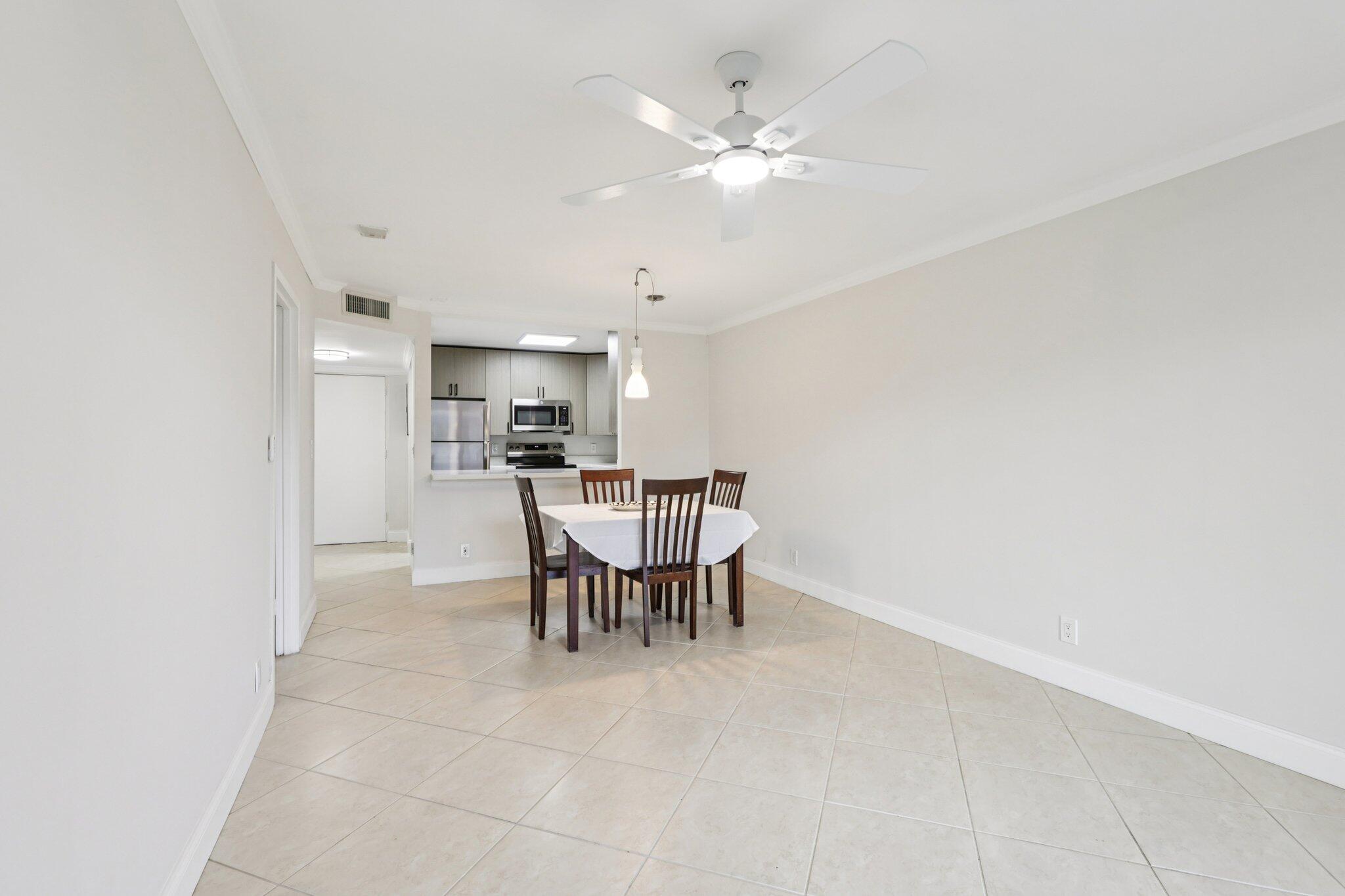 RIVER MANOR - Residential