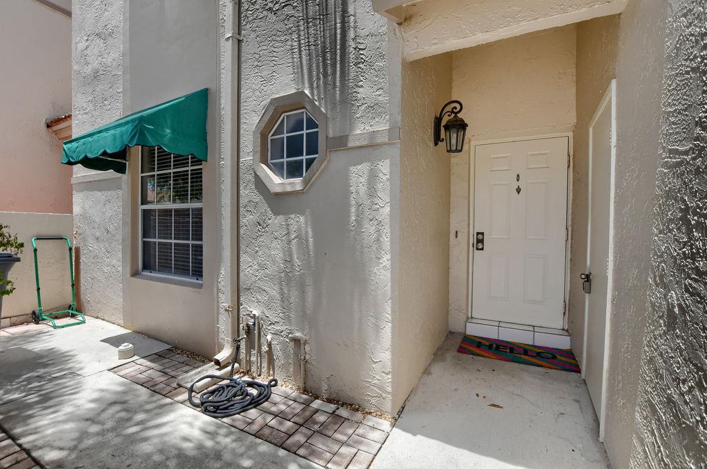 Photo of 6563 Via Regina, Boca Raton, FL 33433 (MLS # B26022788)