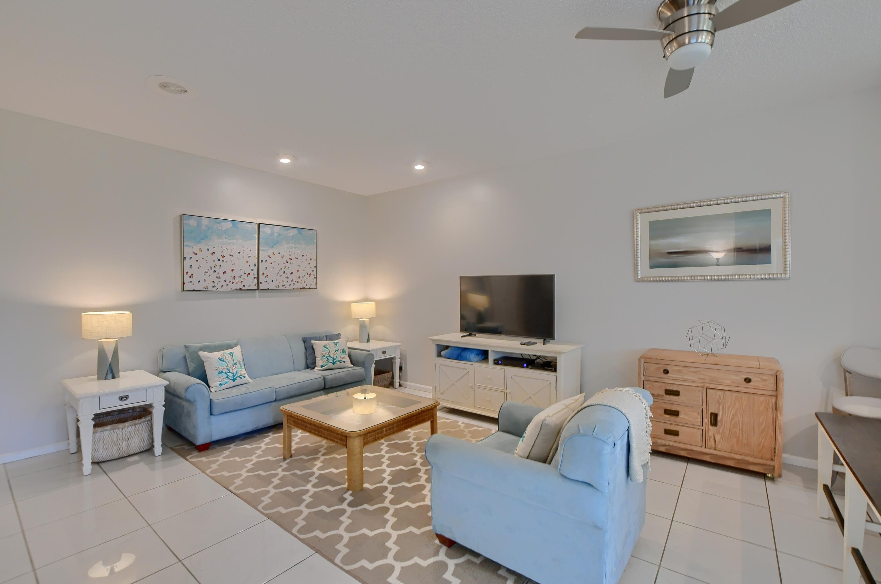 PLUM AT BOCA POINTE - Residential