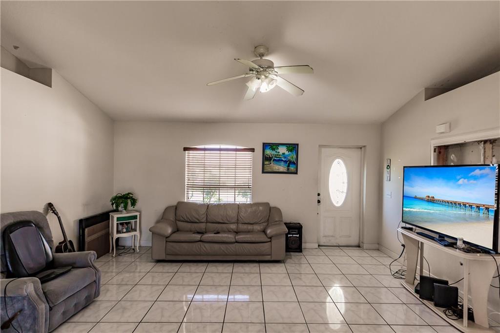 CAPE CORAL UNIT 52 - Residential