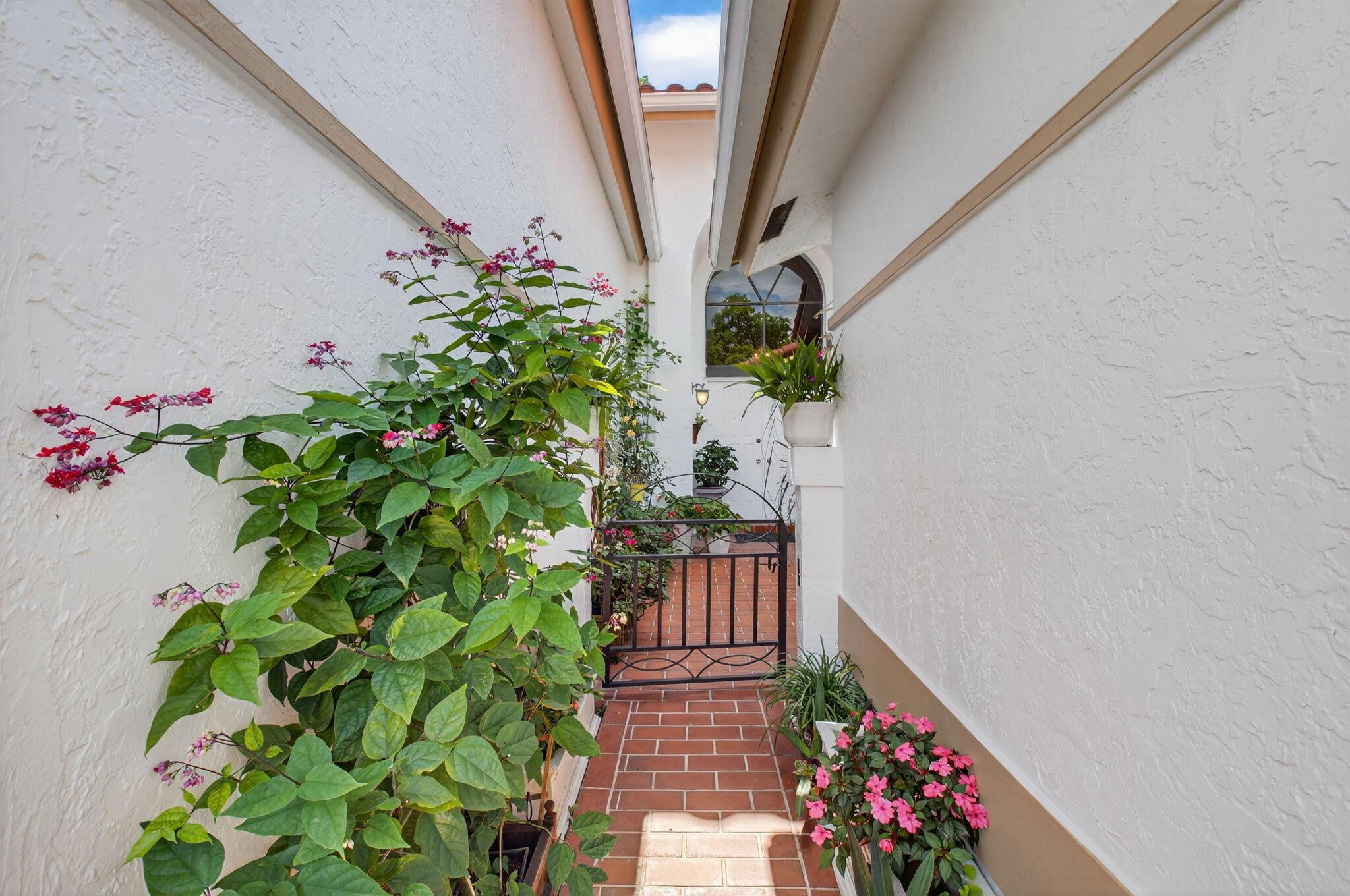 10559 Ladypalm Lane A