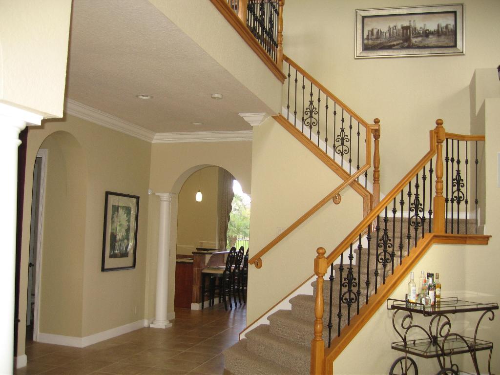 VERSAILLES - Residential Lease