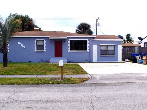241 W 27th Street Riviera Beach FL 33404