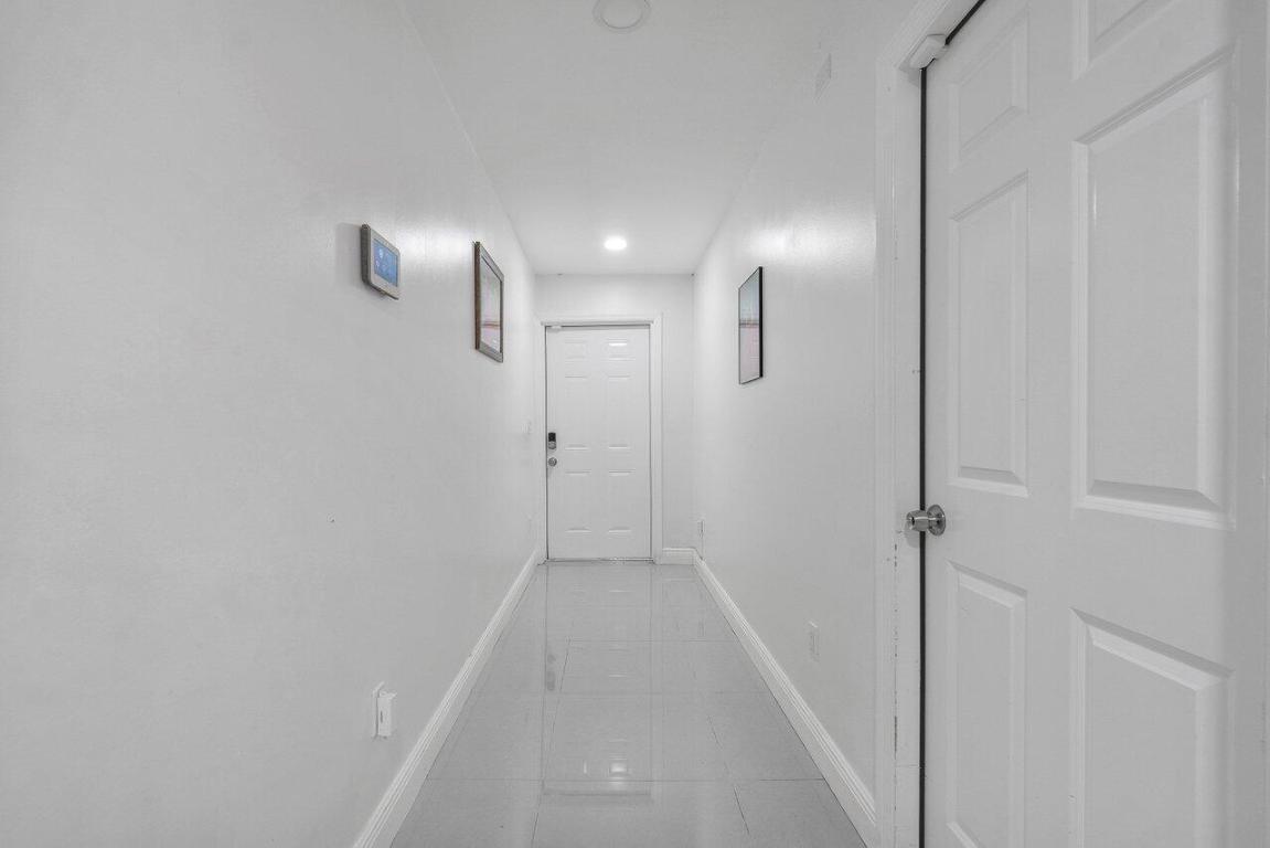 625 Forest Hill Boulevard