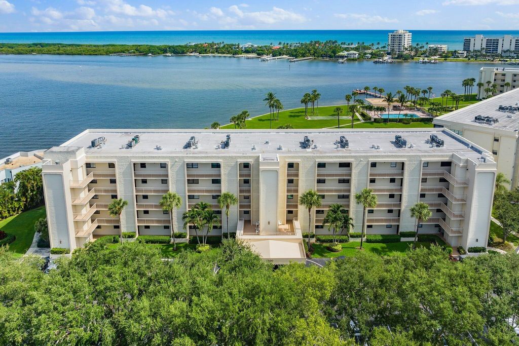 Photo of 300 Intracoastal Place #301, Jupiter, FL 33469 (MLS # R10925936)