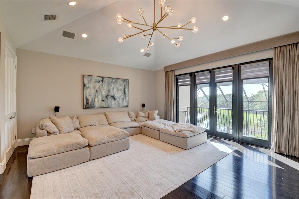 THE BRIDGES - Residential