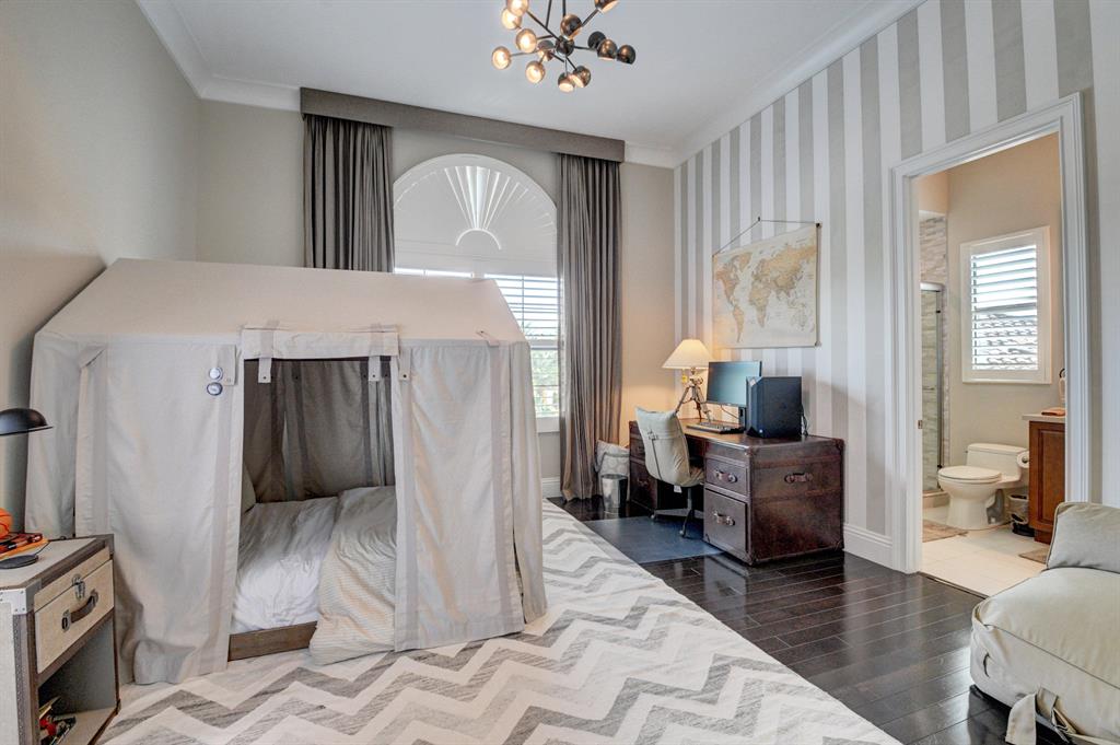 THE BRIDGES - Residential